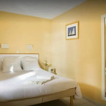 With One Bedroom In Agay, With Wonderful Sea View, Pool Acce Apartment *
