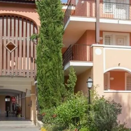 With One Bedroom In Agay, With Wonderful Sea View, Pool Acce Saint-Raphael (Var)